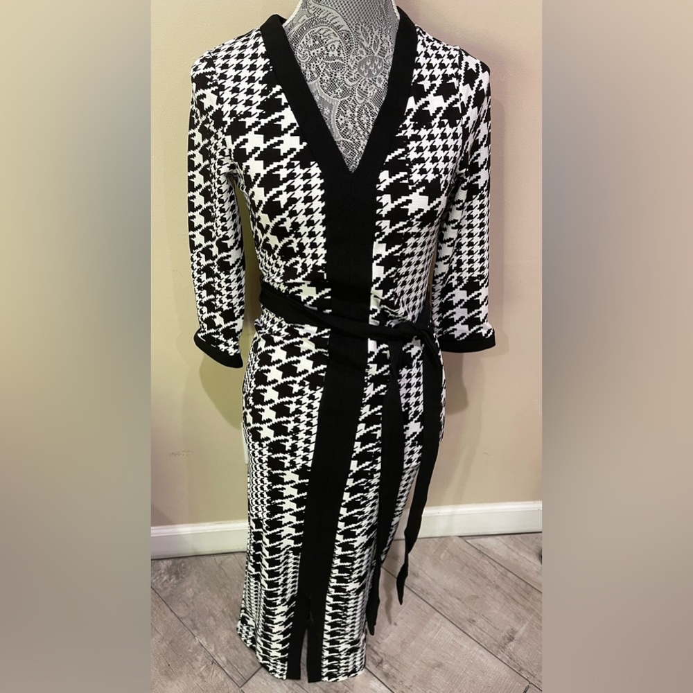 Boutique Womens White Black Slit Midi Dress Size Xs